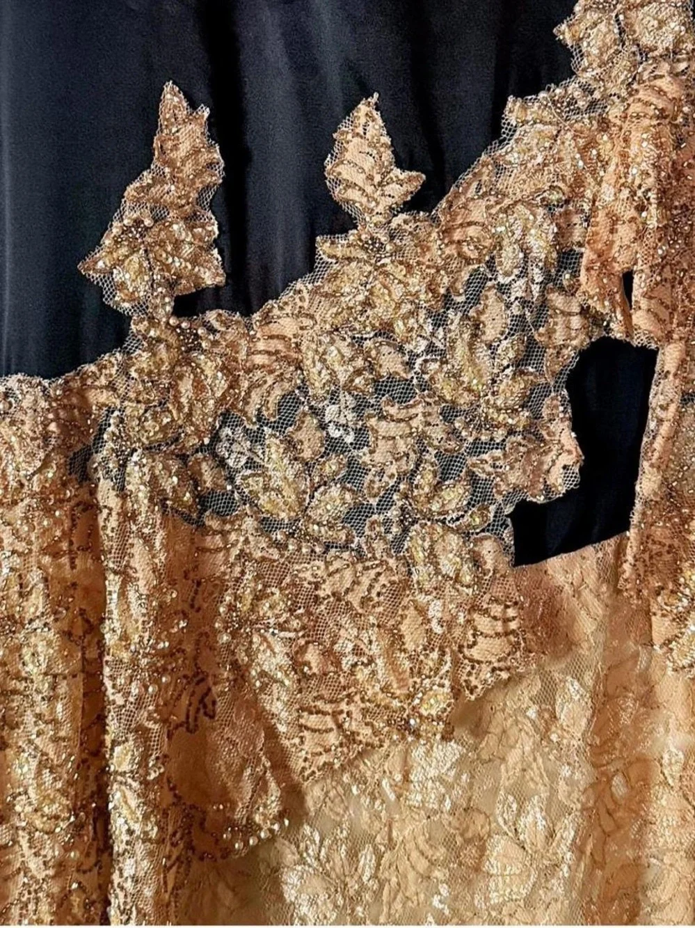 🖤 vintage cache silk lace skirt 🖤